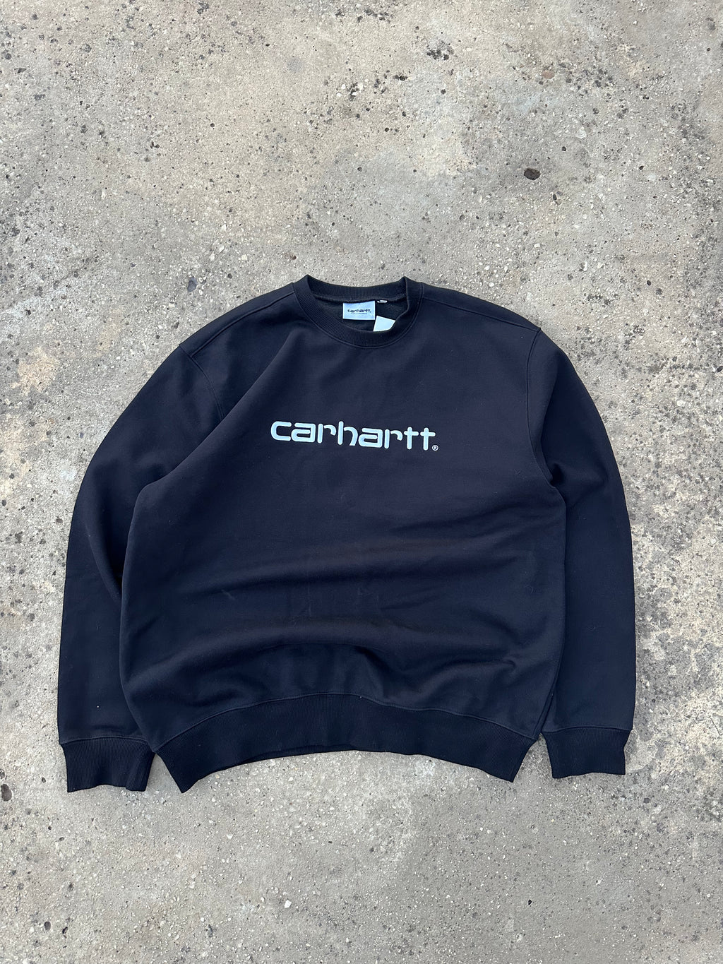 Carrhart black sweatshirt